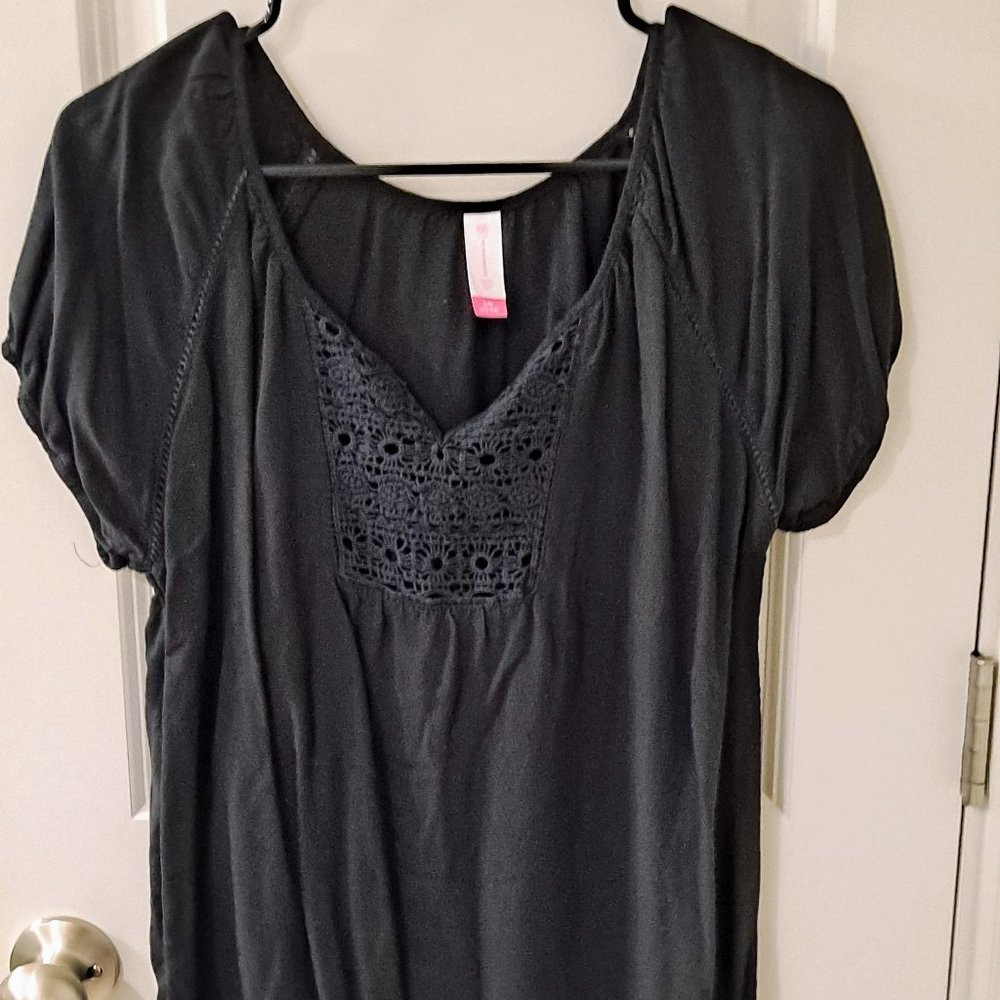 No Boundaries Women's Top Short Sleeve Black (L) Large 11/13